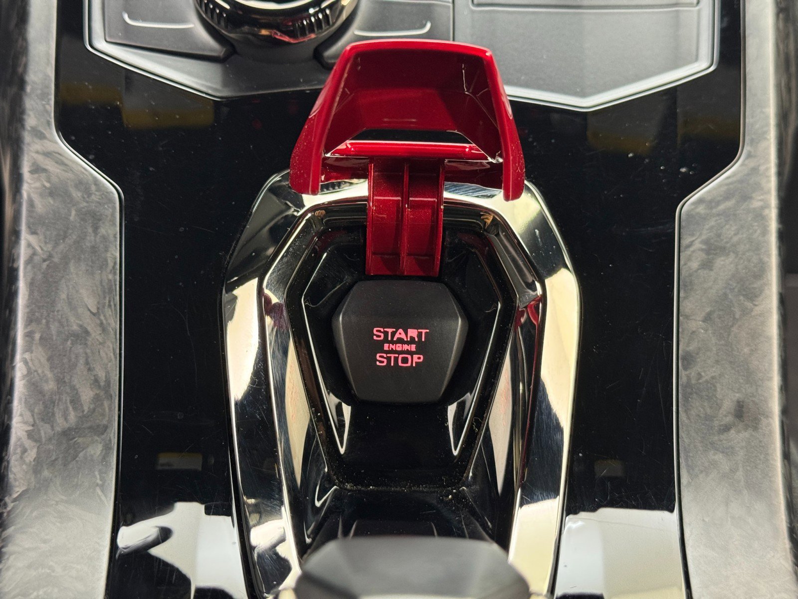 Used 2018 Lamborghini Huracan Performante image 33