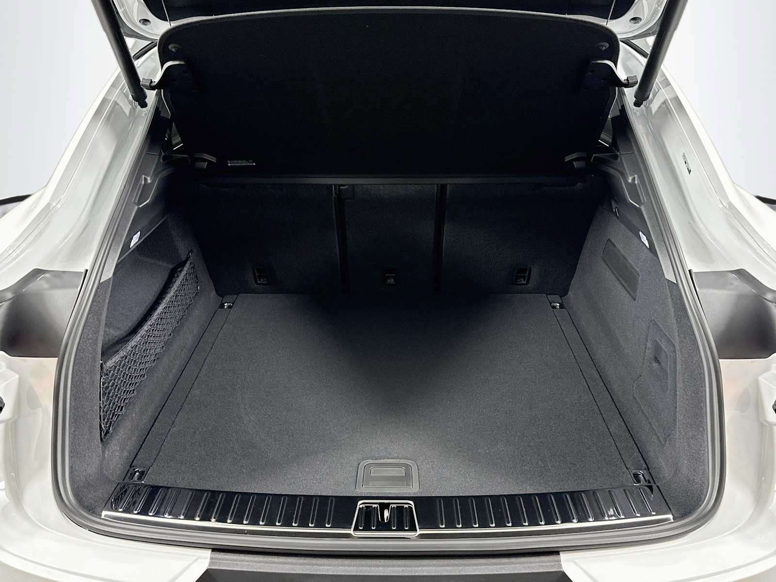 New 2026 Porsche Cayenne Coupe AWD/4WD image 27