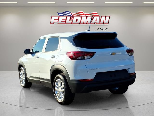 Used 2026 Chevrolet TrailBlazer LS w/ LS Convenience Package FWD image 3