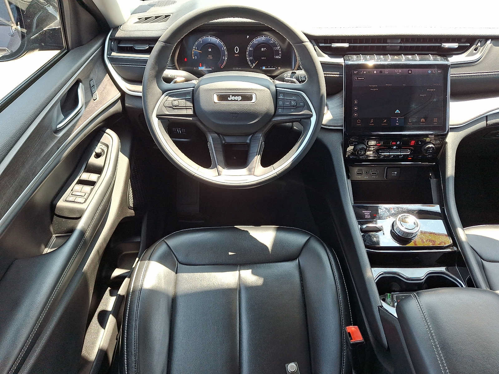 Certified 2023 Jeep Grand Cherokee L Limited AWD/4WD image 14