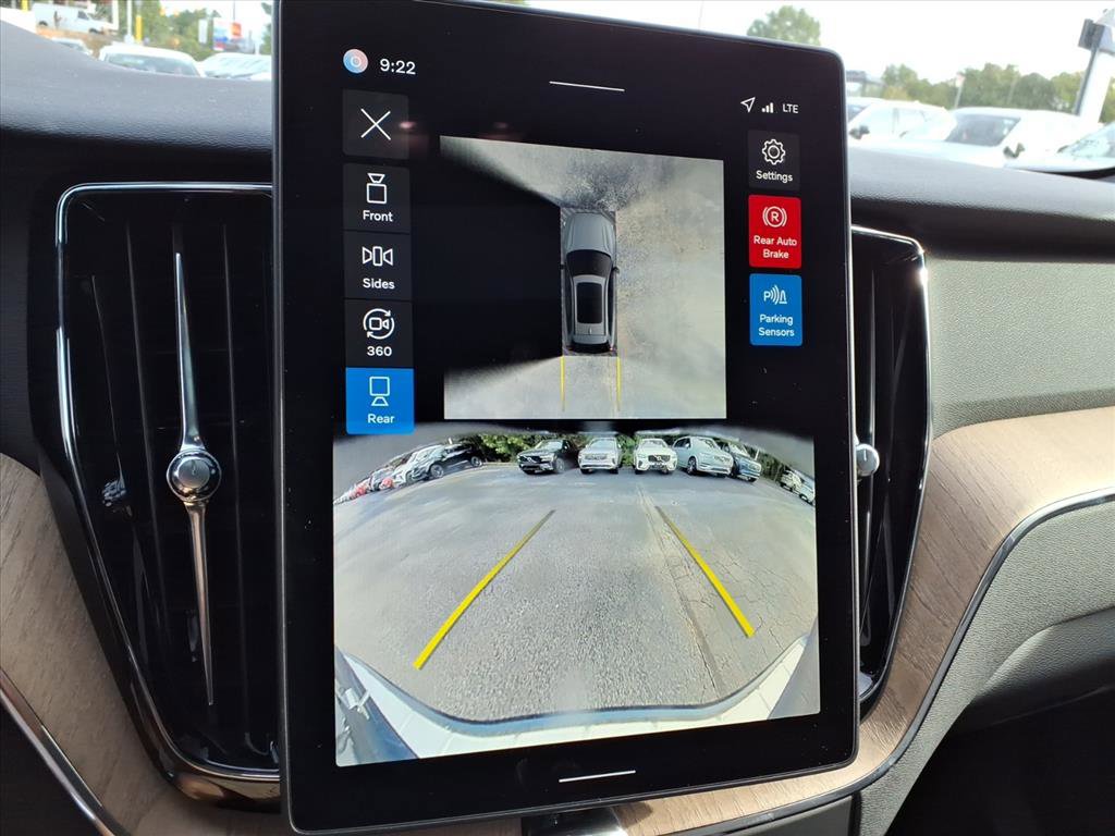 New 2026 Volvo XC60 B5 Plus w/ Protection Package Premier image 17