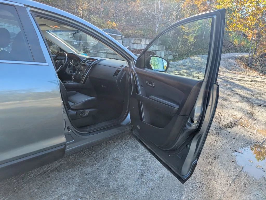 Used 2013 MAZDA CX-9 Touring w/ Touring Technology Pkg image 24