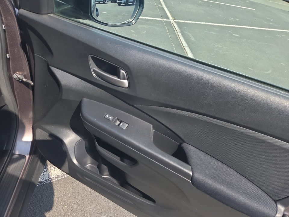 Used 2015 Honda CR-V LX image 35