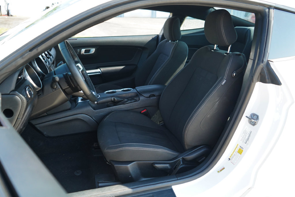 Used 2020 Ford Mustang Coupe RWD image 7