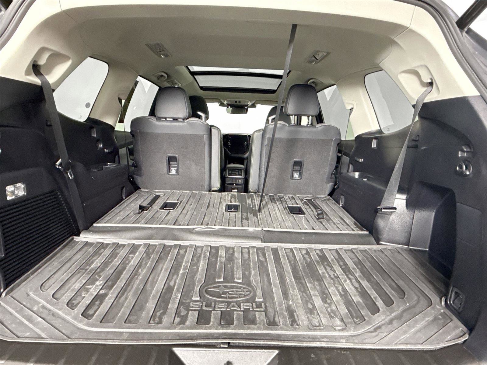Used 2024 Subaru Ascent Onyx Edition image 40