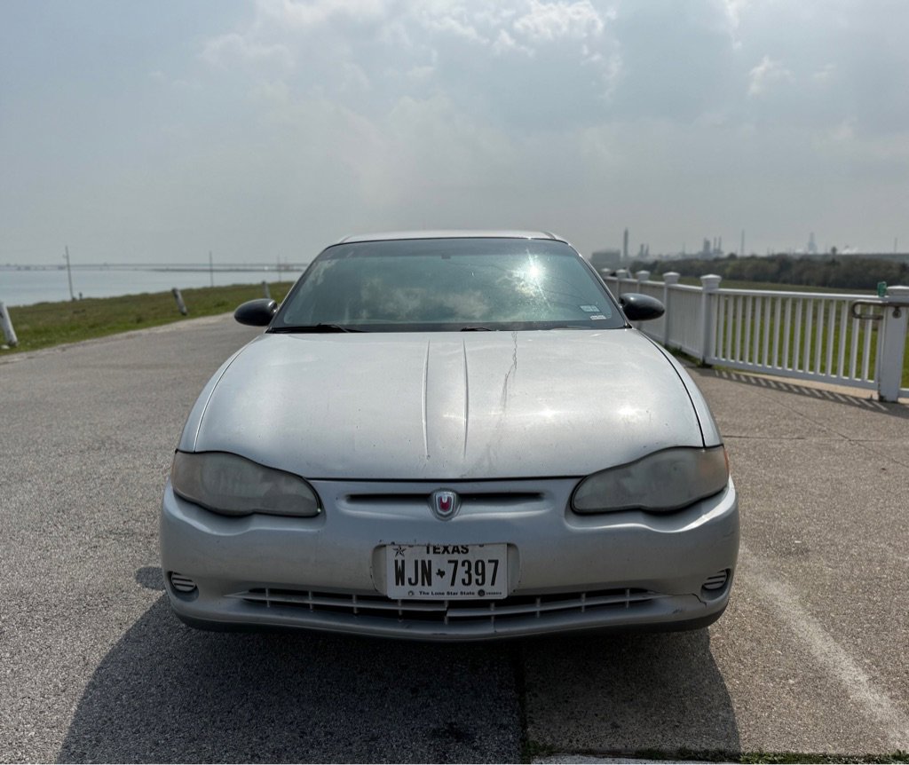 Used 2001 Chevrolet Monte Carlo LS image 2