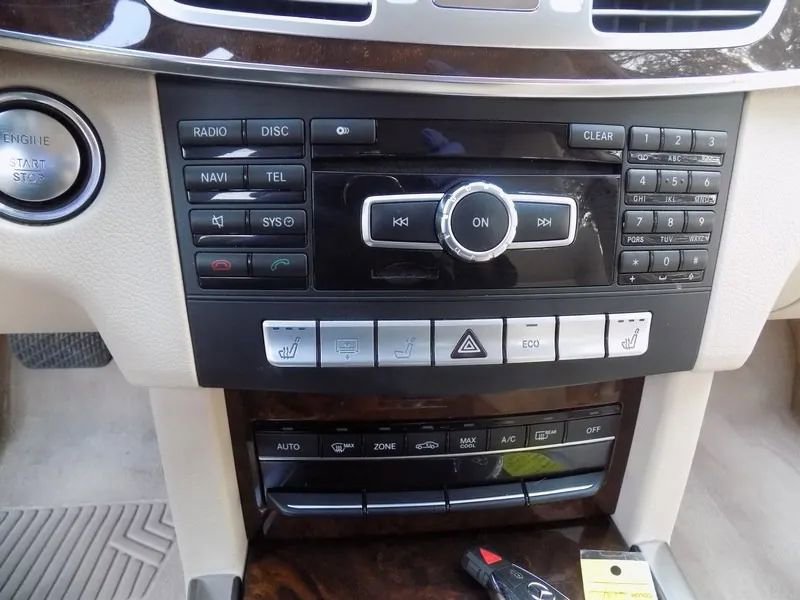 Used 2014 Mercedes-Benz E 350 Sedan image 22