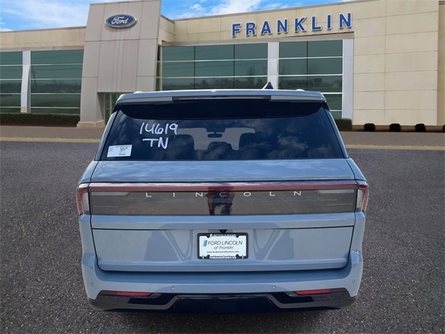 New 2025 Lincoln Navigator L Reserve w/ Jet Appearance Package image 6