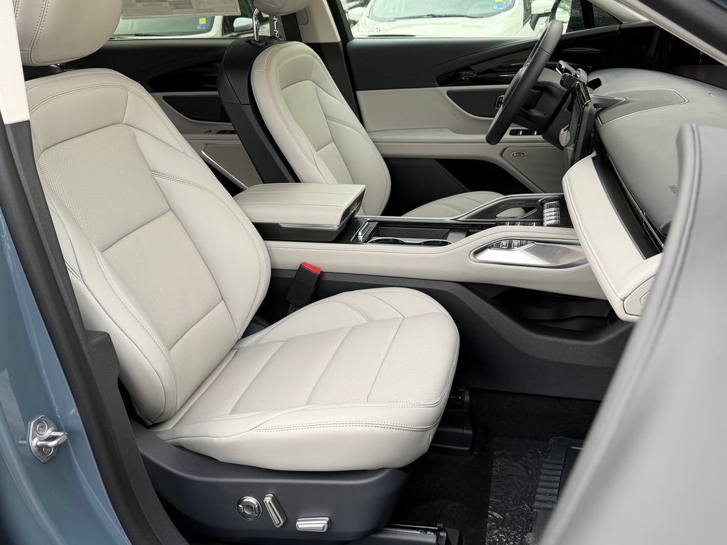 New 2026 Lincoln Nautilus Hybrid AWD/4WD image 15