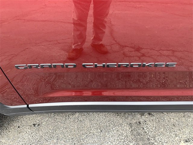 Used 2023 Jeep Grand Cherokee Altitude image 30
