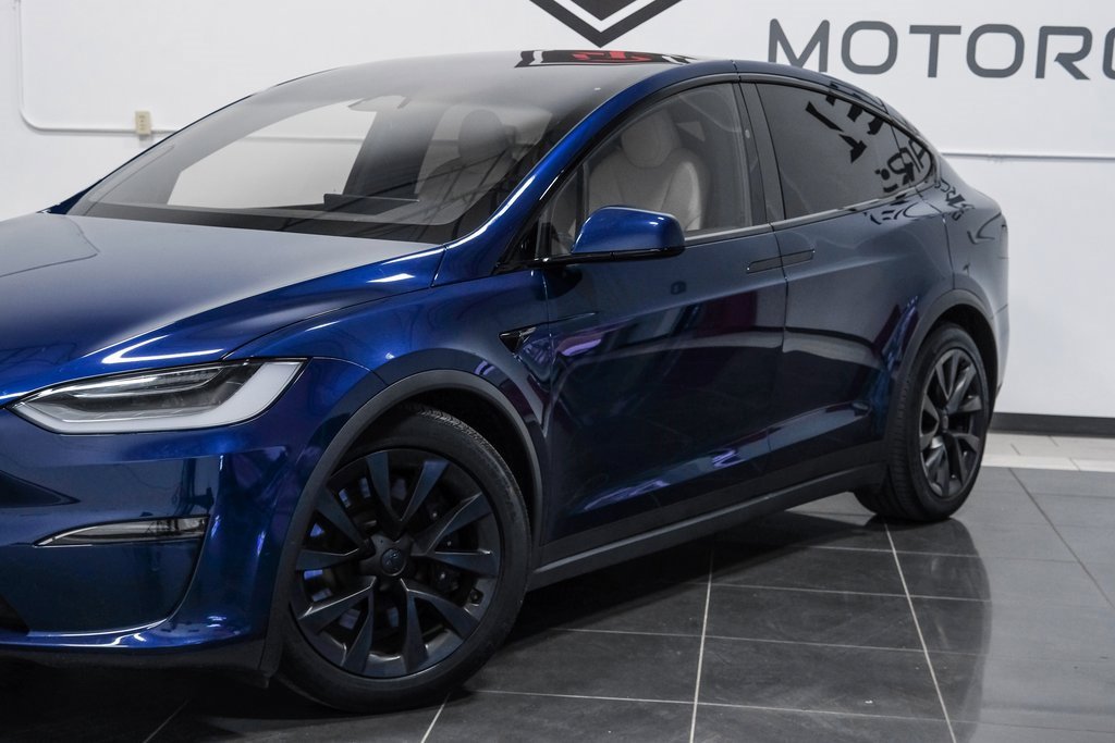 Used 2022 Tesla Model X image 10