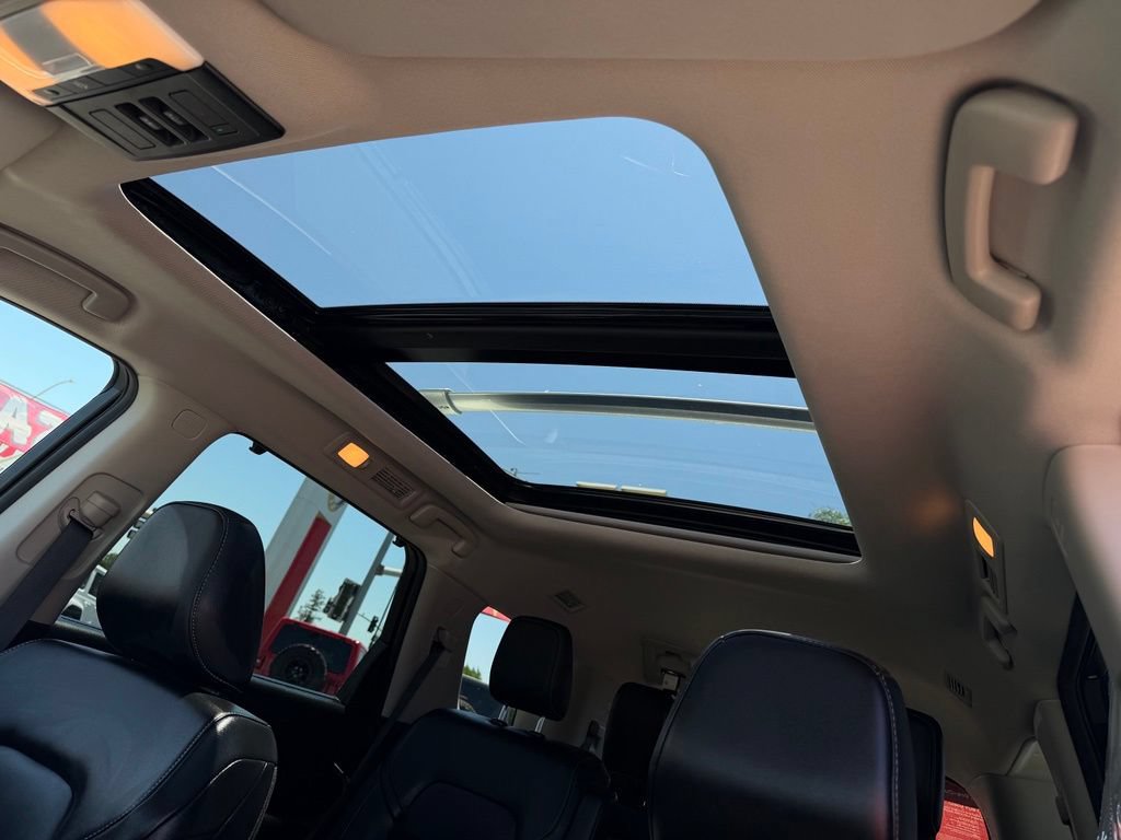 Certified 2024 Nissan Pathfinder SL w/ SL Premium Package FWD image 17