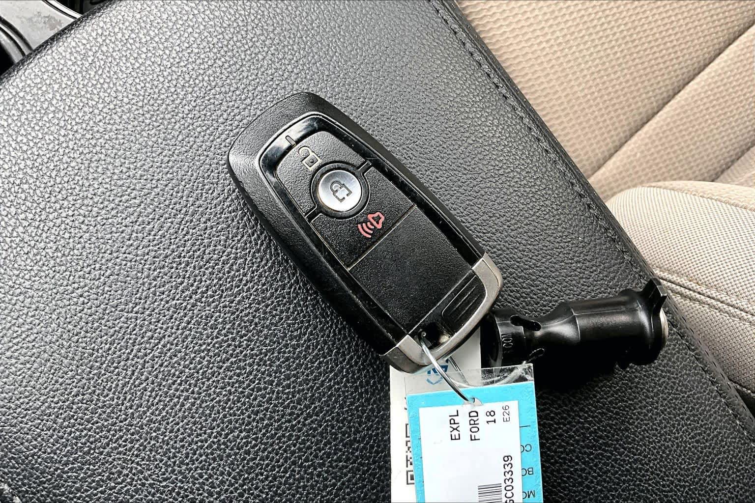Used 2018 Ford Explorer XLT FWD image 15