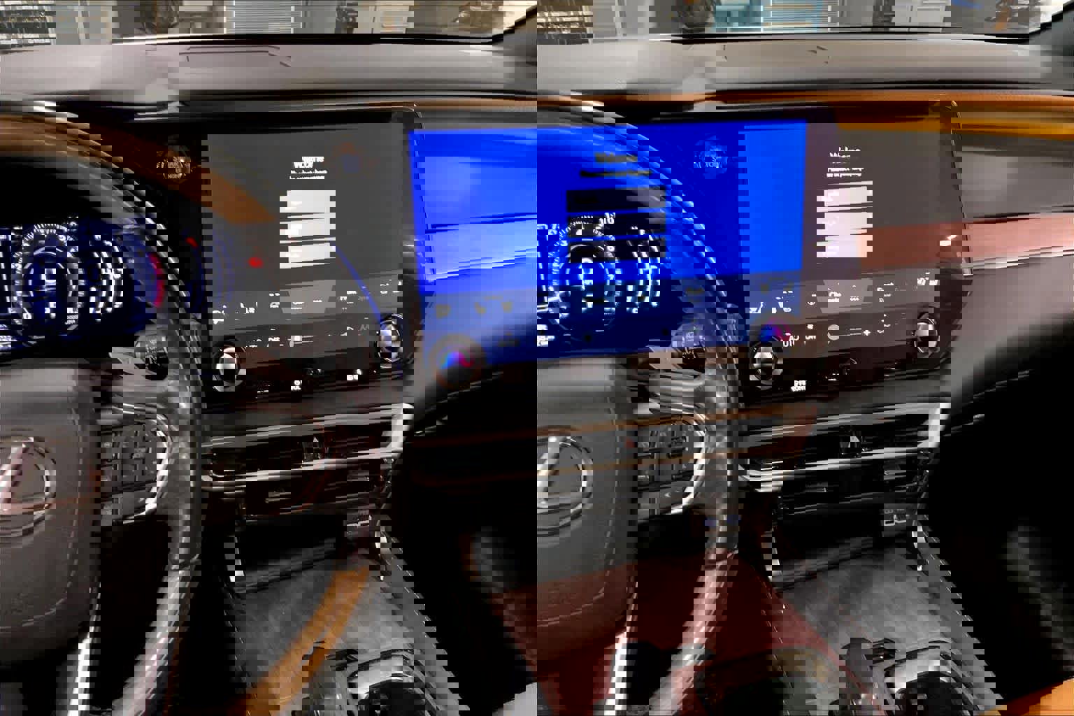 Used 2023 Lexus RX 350 Premium w/ Accessory Package image 7