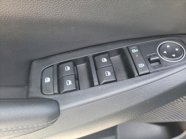 Used 2025 Kia Seltos S FWD image 19