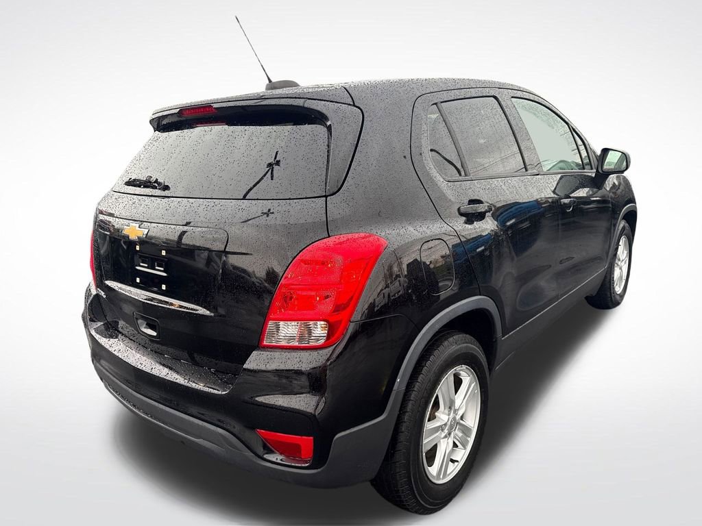 Used 2020 Chevrolet Trax LS w/ Tint and Cruise Package image 3