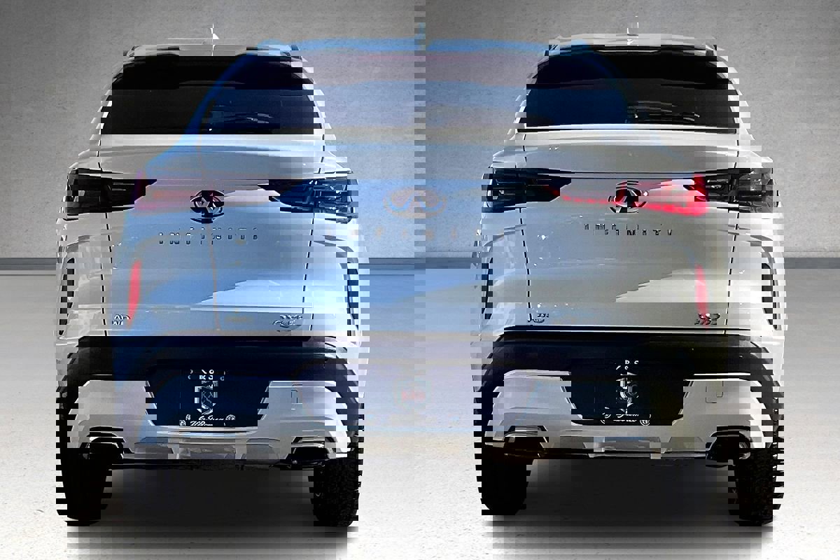 Used 2024 INFINITI QX55 Luxe image 4