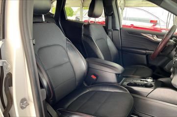 Used 2023 Ford Escape ST-Line AWD/4WD image 7
