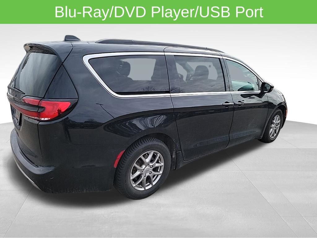 Used 2021 Chrysler Pacifica Touring w/ Cold Weather Group image 8