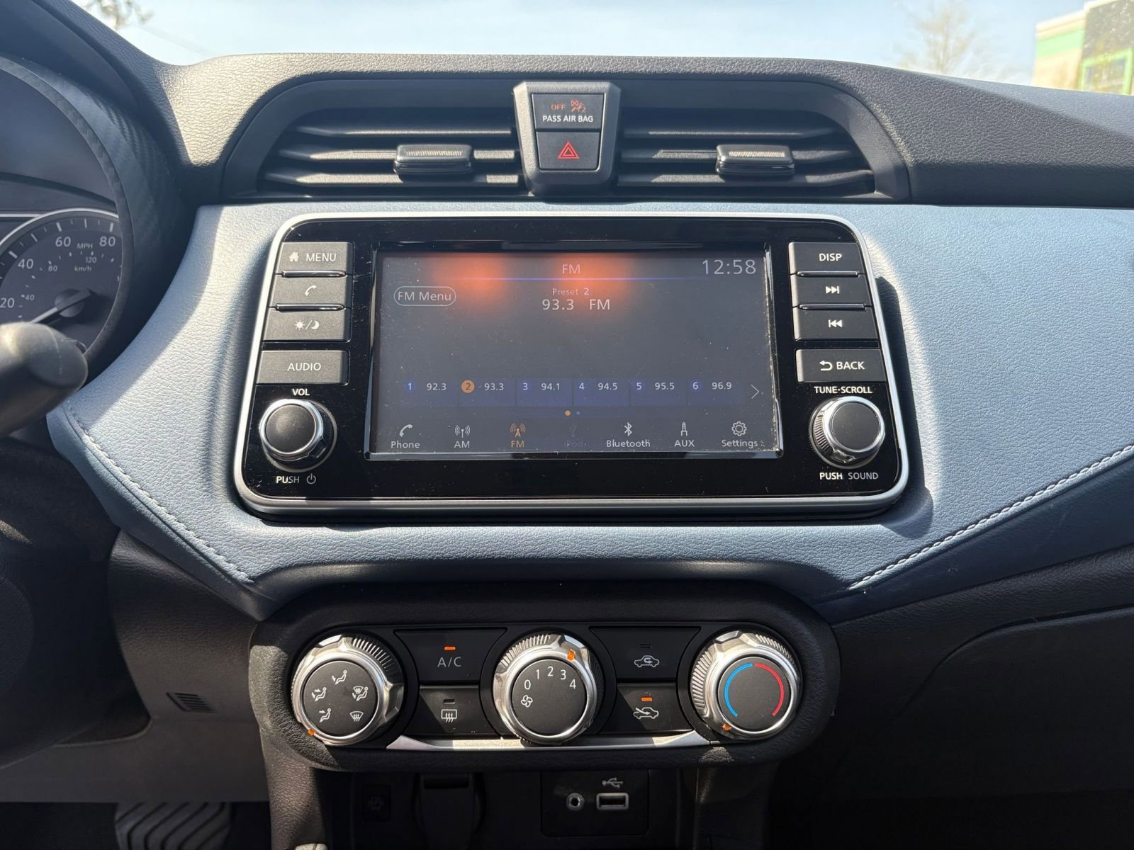 Used 2025 Nissan Versa SV image 20