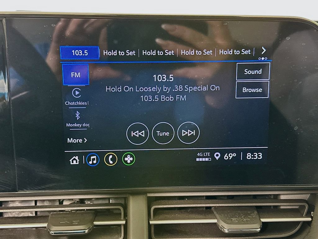 Used 2024 Chevrolet Trax RS image 14