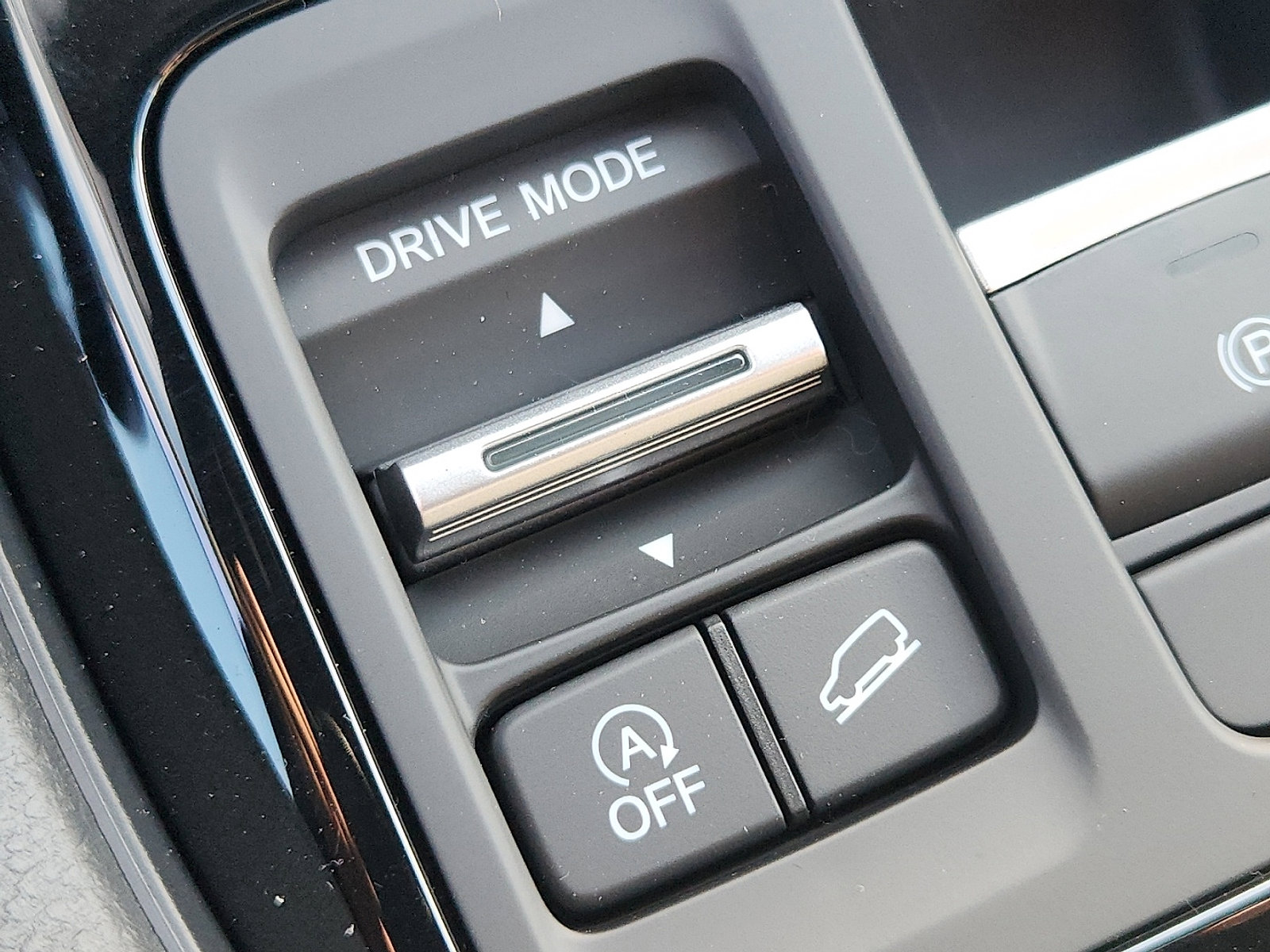 New 2025 Honda Pilot Black Edition image 17