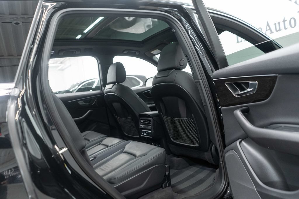 Used 2023 Audi Q7 3.0T Premium w/ Convenience Package AWD/4WD image 10