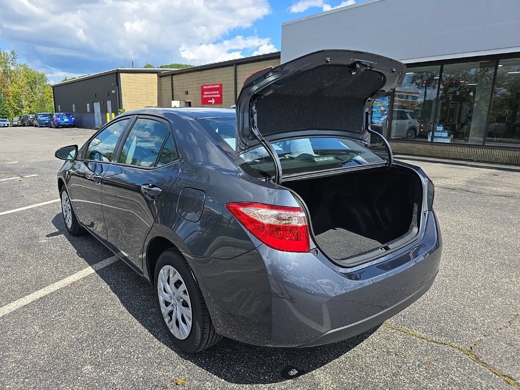 Used 2017 Toyota Corolla LE w/ Carpet Mat Package (TMS) FWD image 33