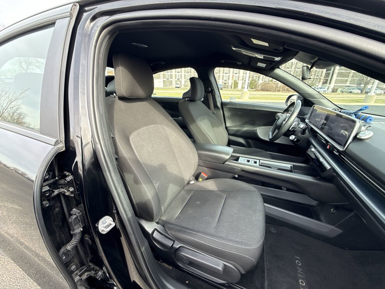 Used 2024 Hyundai Ioniq 6 SE image 26