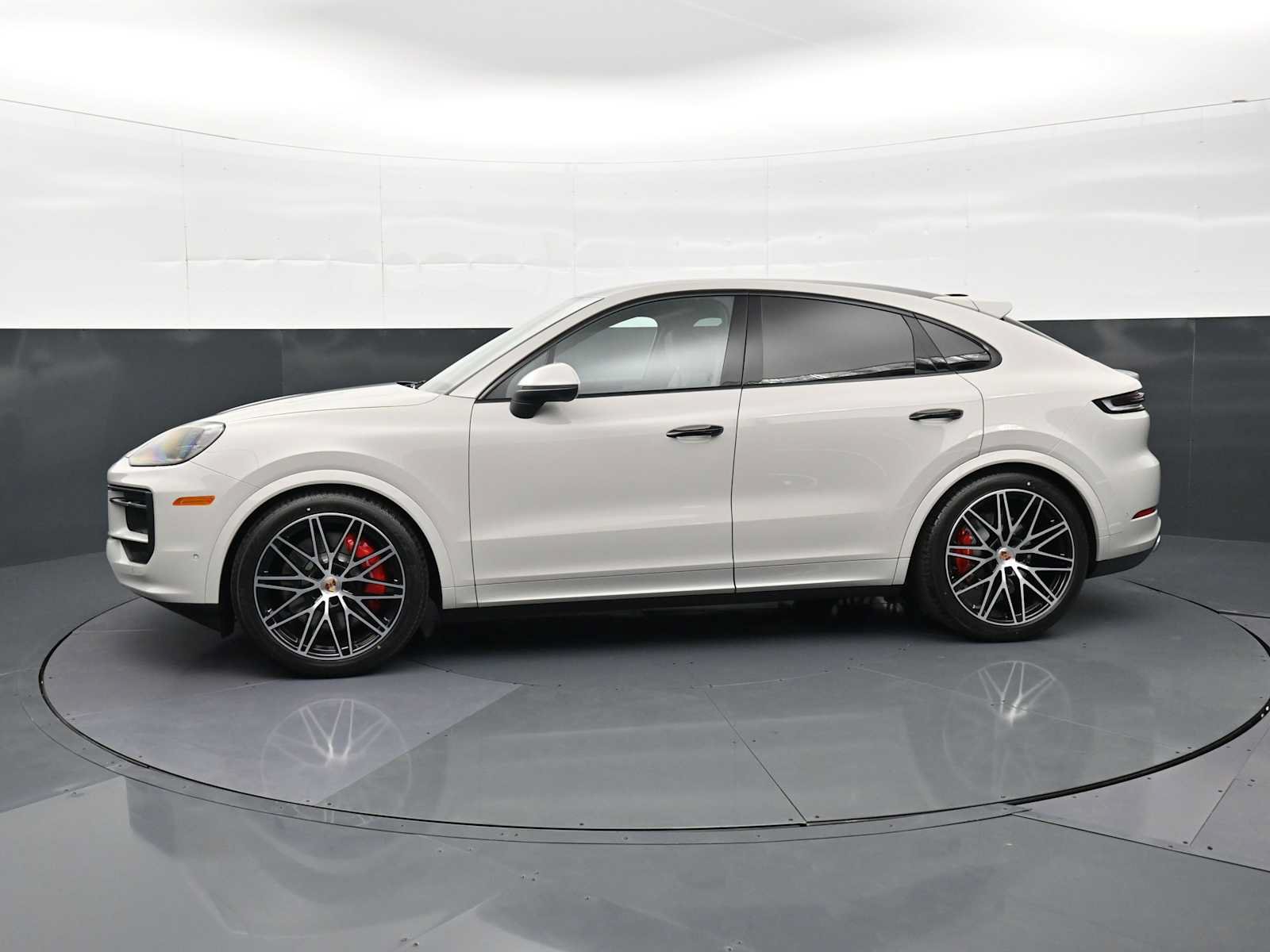 New 2026 Porsche Cayenne S AWD/4WD image 2