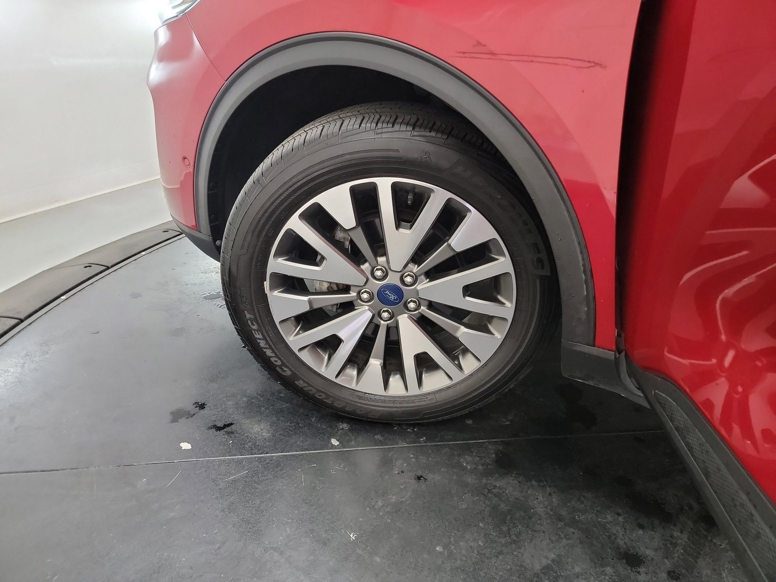 Used 2021 Ford Escape Titanium AWD/4WD image 30