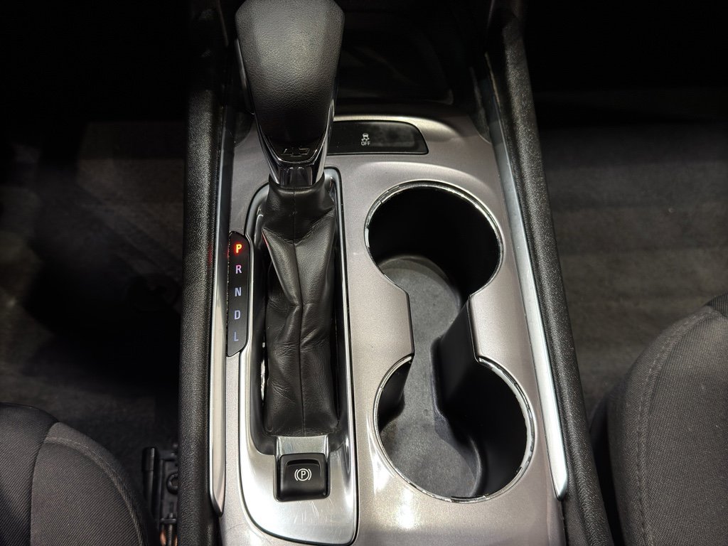 Used 2022 Chevrolet Malibu LT image 28