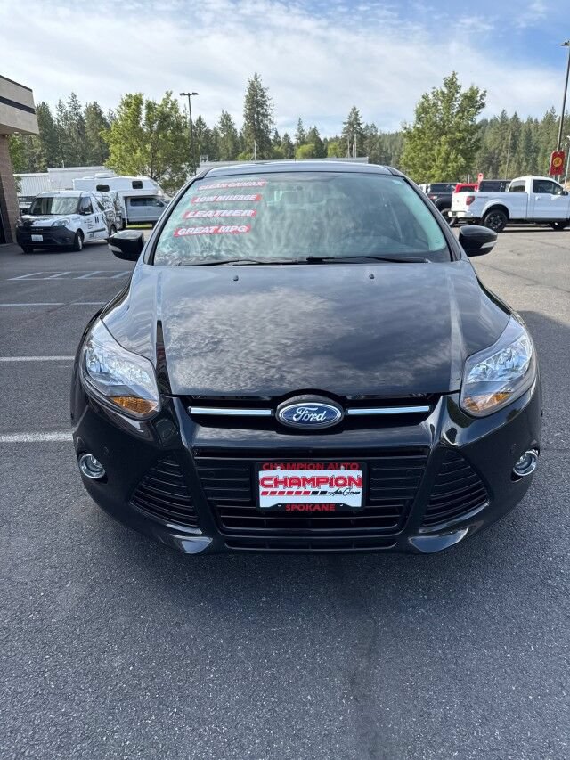 Used 2014 Ford Focus Titanium FWD image 3