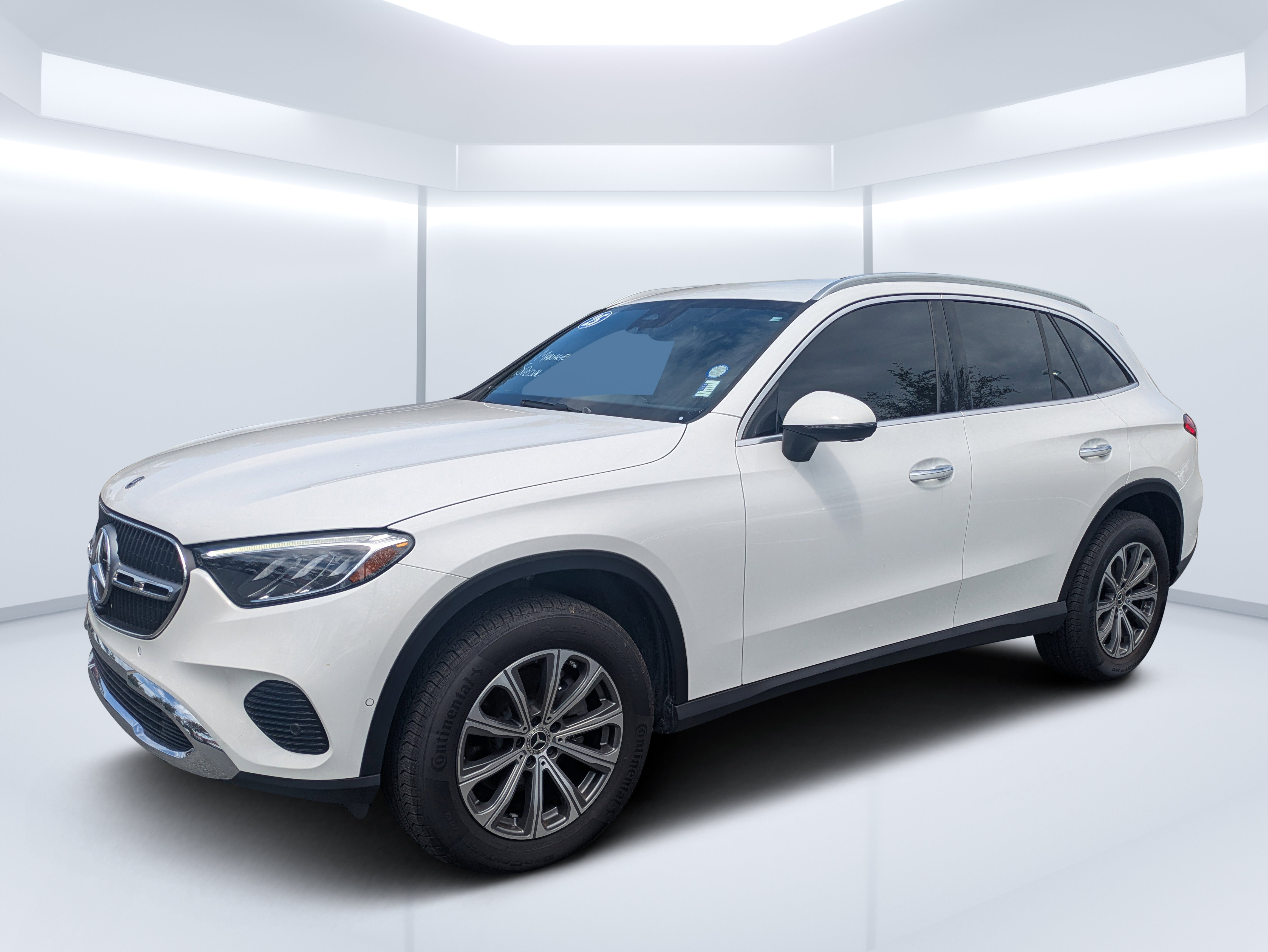 Certified 2025 Mercedes-Benz GLC 300 4MATIC image 6