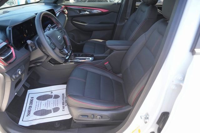 Used 2024 Chevrolet TrailBlazer RS w/ Driver Confidence Package image 9