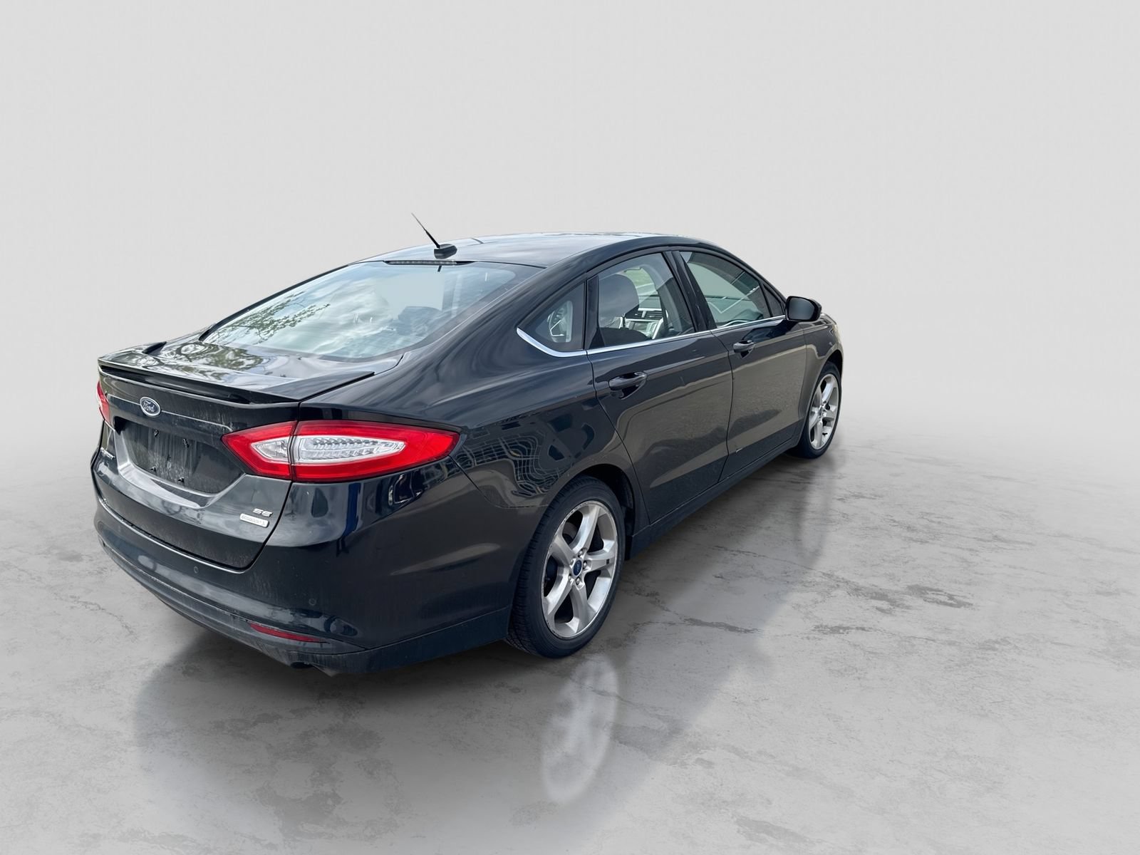 Used 2014 Ford Fusion SE w/ Equipment Group 201A FWD image 5