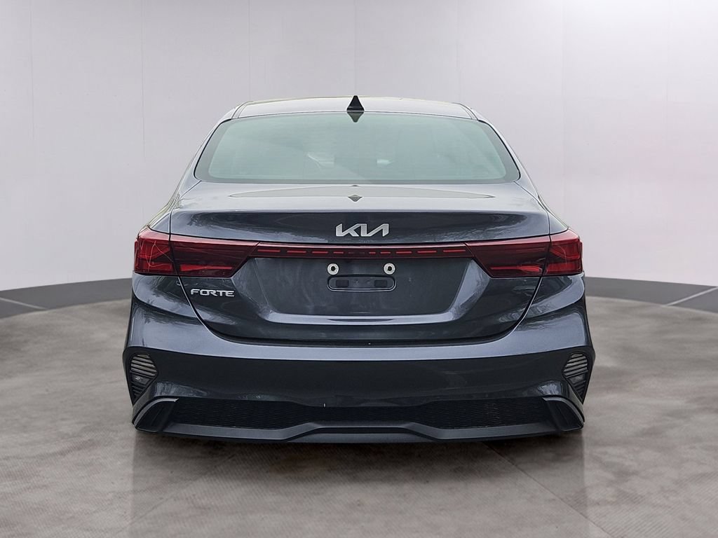 Certified 2023 Kia Forte LXS FWD image 5