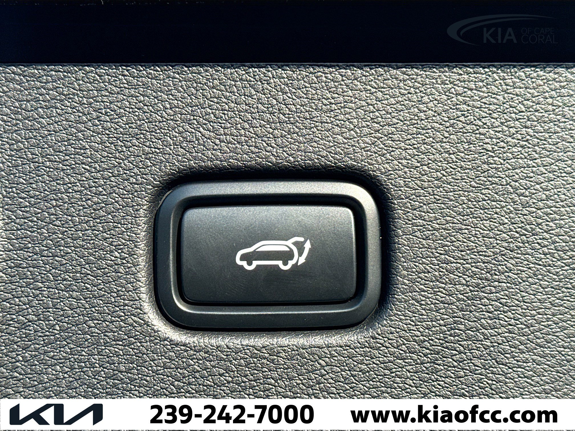 Used 2026 Kia Sportage EX image 13