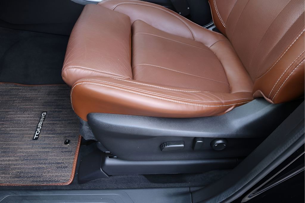 Used 2022 Subaru Ascent Touring AWD/4WD image 14