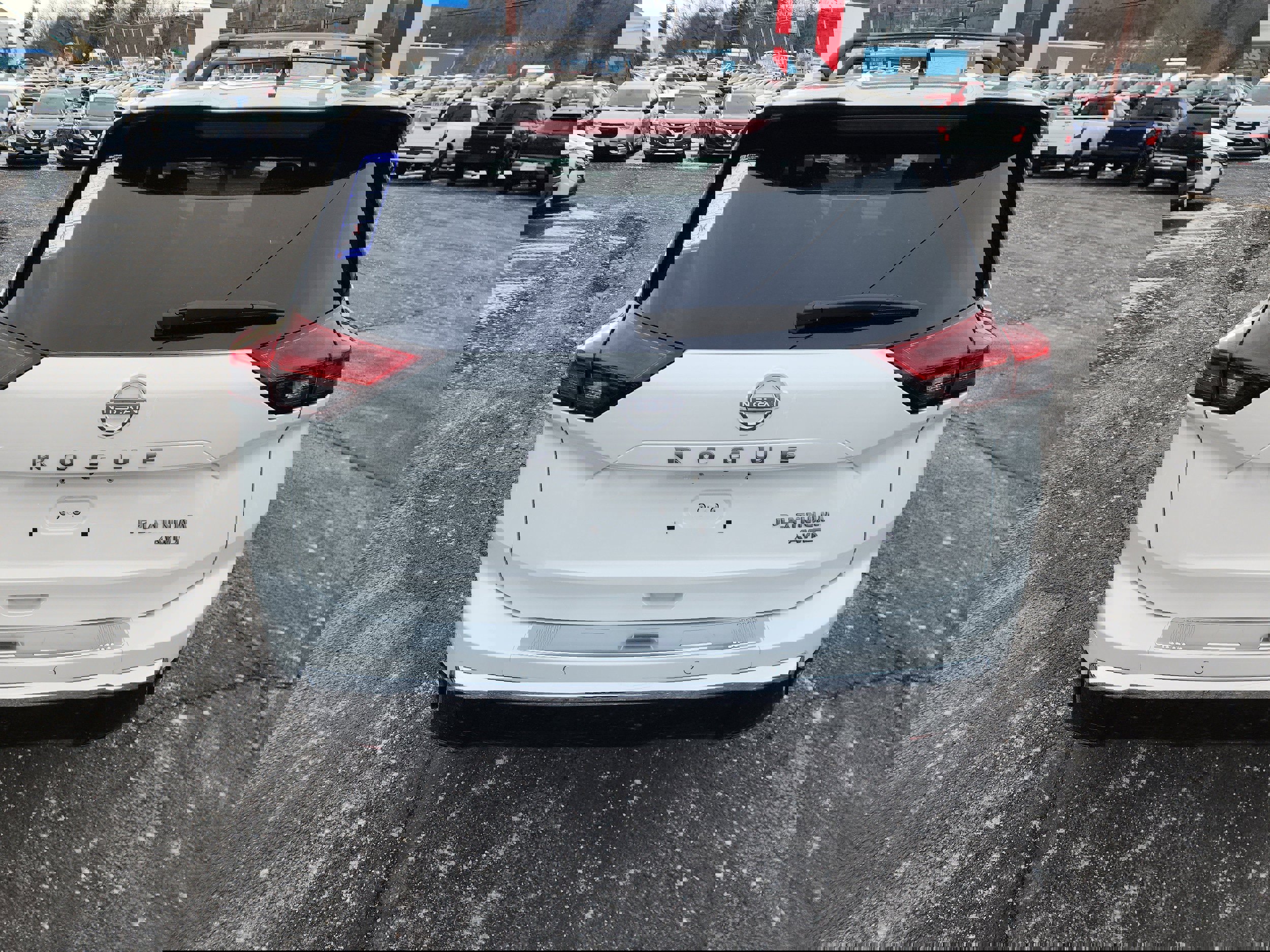 New 2026 Nissan Rogue Platinum image 7