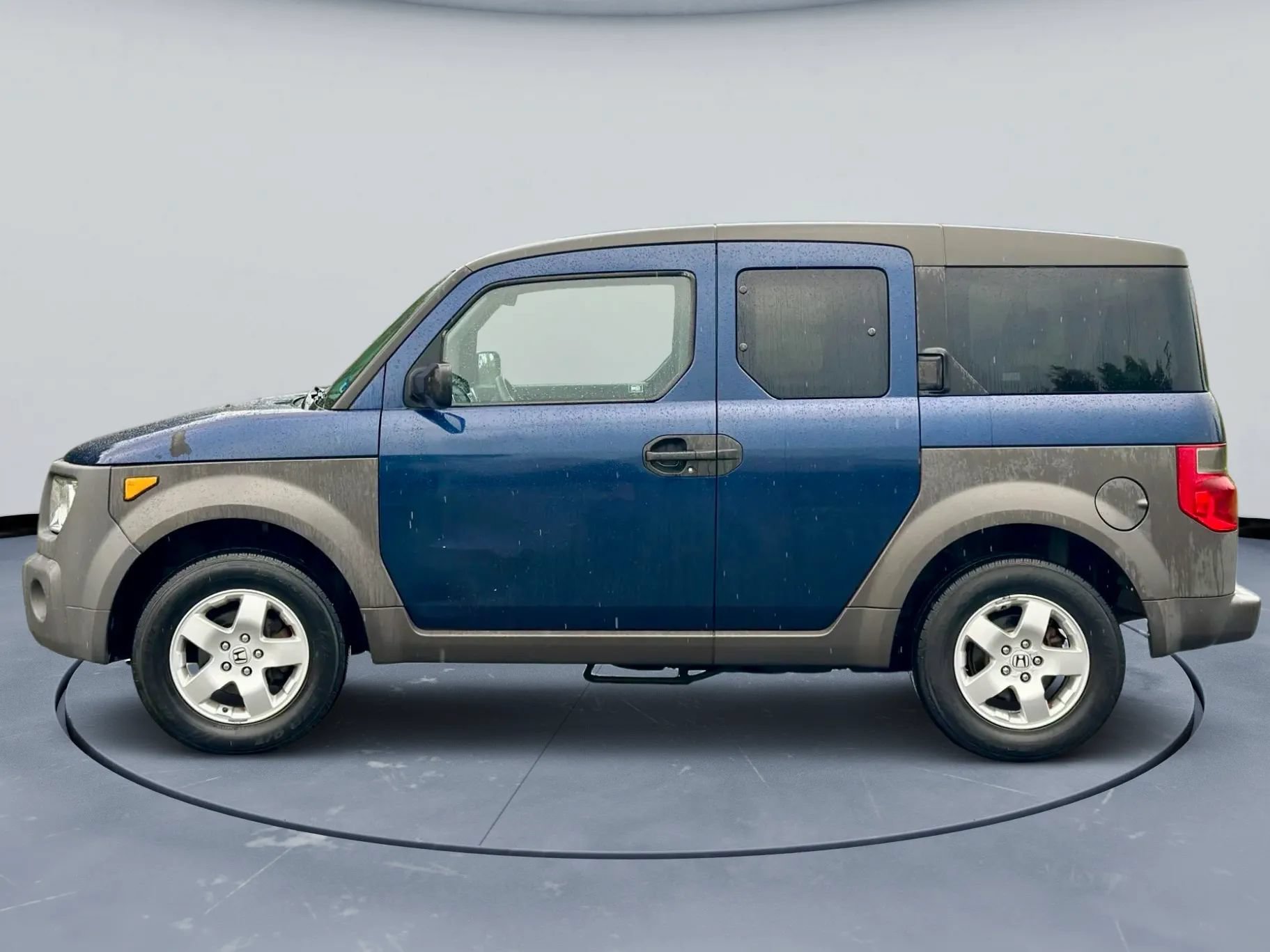 Used 2003 Honda Element EX image 3