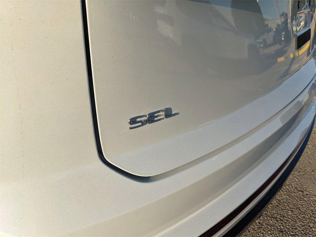 New 2026 Volkswagen Atlas Cross Sport SEL Premium R-Line image 13