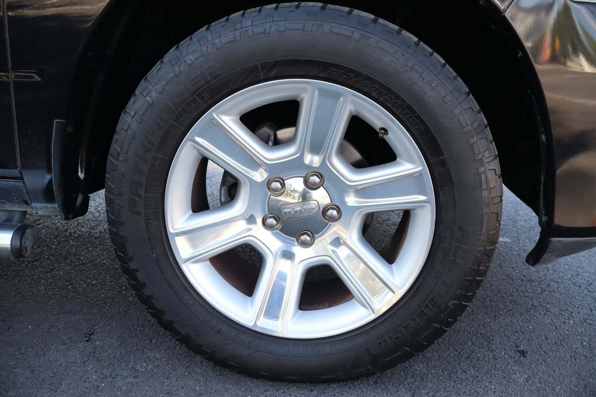 Used 2012 RAM 1500 Laramie Limited AWD/4WD image 44