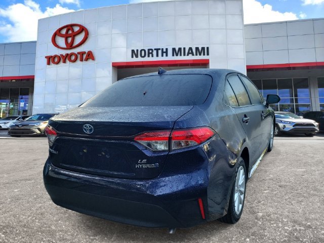 Used 2024 Toyota Corolla LE w/ LE Convenience Package FWD image 4