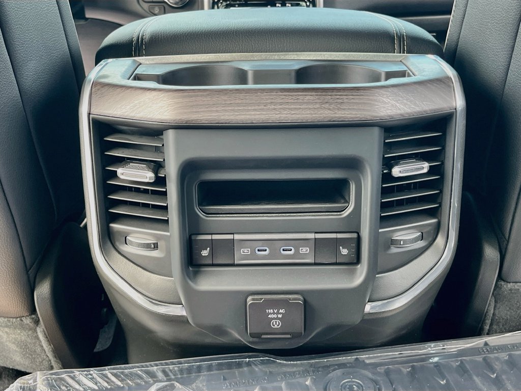 New 2026 RAM 1500 Laramie AWD/4WD image 21