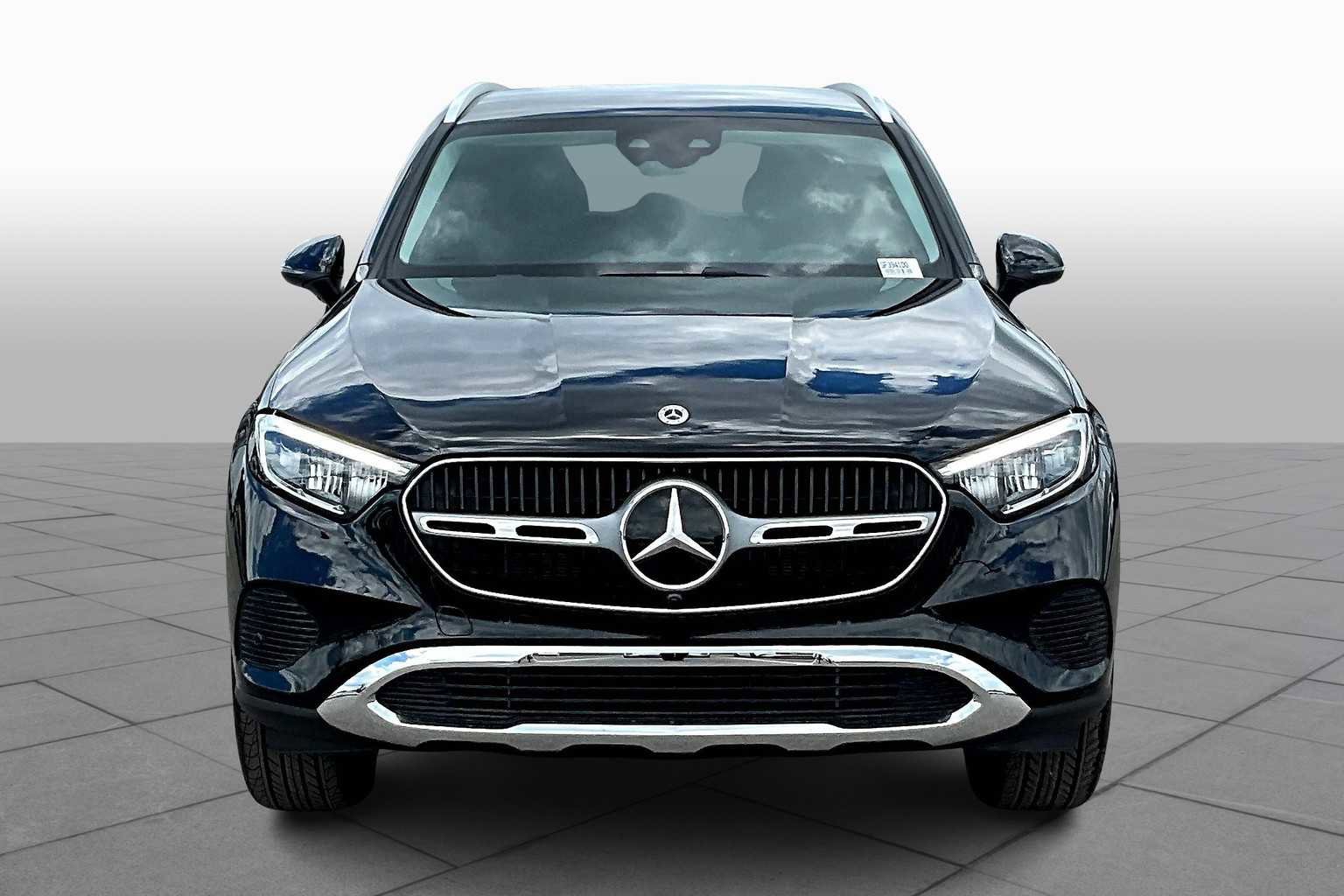 New 2025 Mercedes-Benz GLC 350e 4MATIC image 3