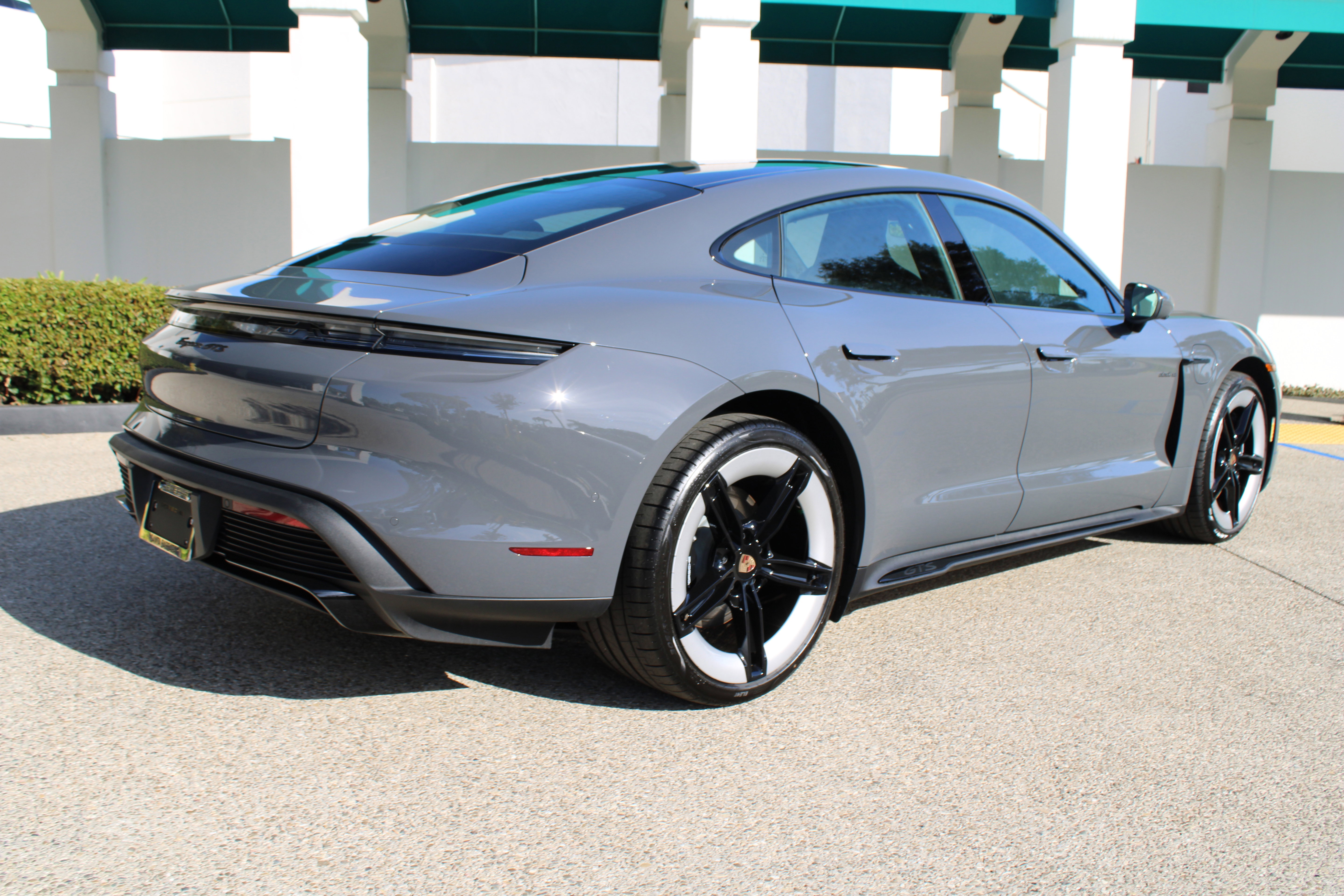 New 2026 Porsche Taycan GTS AWD/4WD image 7