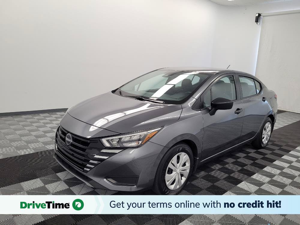 Used 2025 Nissan Versa S w/ Trunk Package FWD image 1
