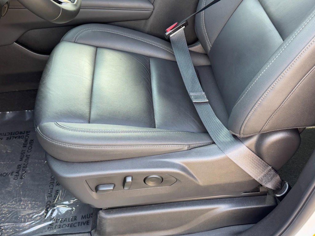 Used 2025 Chevrolet Tahoe LT image 25