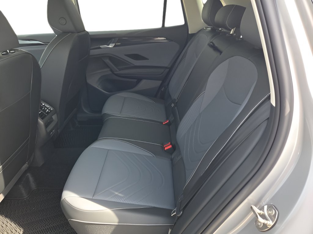 New 2026 Volkswagen Tiguan SE AWD/4WD image 12
